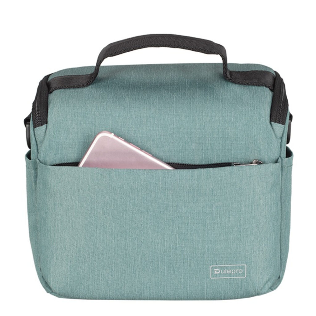 Dulepro Companion Shoulder Bag S22 light green achteraanzicht met smartphone in achtervak