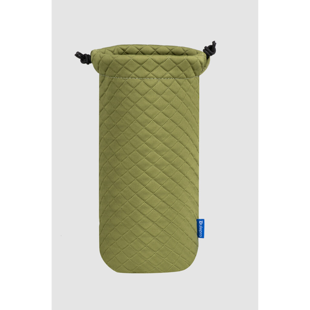 Dulepro Magic Lens Pouch L groen schuin vooraanzicht met gesloten trekkoordsluiting