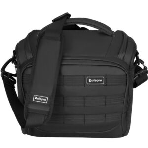Dulepro Pioneer Shoulder Bag S22 vooraanzicht met logo, voorvak met rits en bevestigde schouderriem