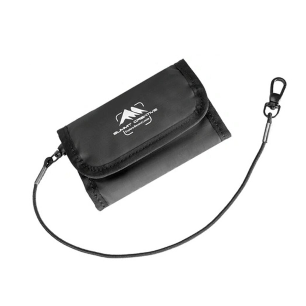 Summit-Creative Memory Card Bag black vooraanzicht met sluitkoord en lus voor bevestiging