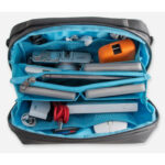 Summit-Creative Storage Bag 3L zwart geopend interieur met blauwe voering en volledig ingedeelde accessoirevakken