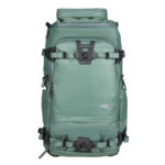Summit-Creative Tenzing Rolltop Backpack groen vooraanzicht met opgerold bovenstuk en gespen