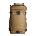 Summit-Creative Tenzing Rolltop Backpack champagnekleur vooraanzicht met rolltop opening, gespen en bevestigingslussen
