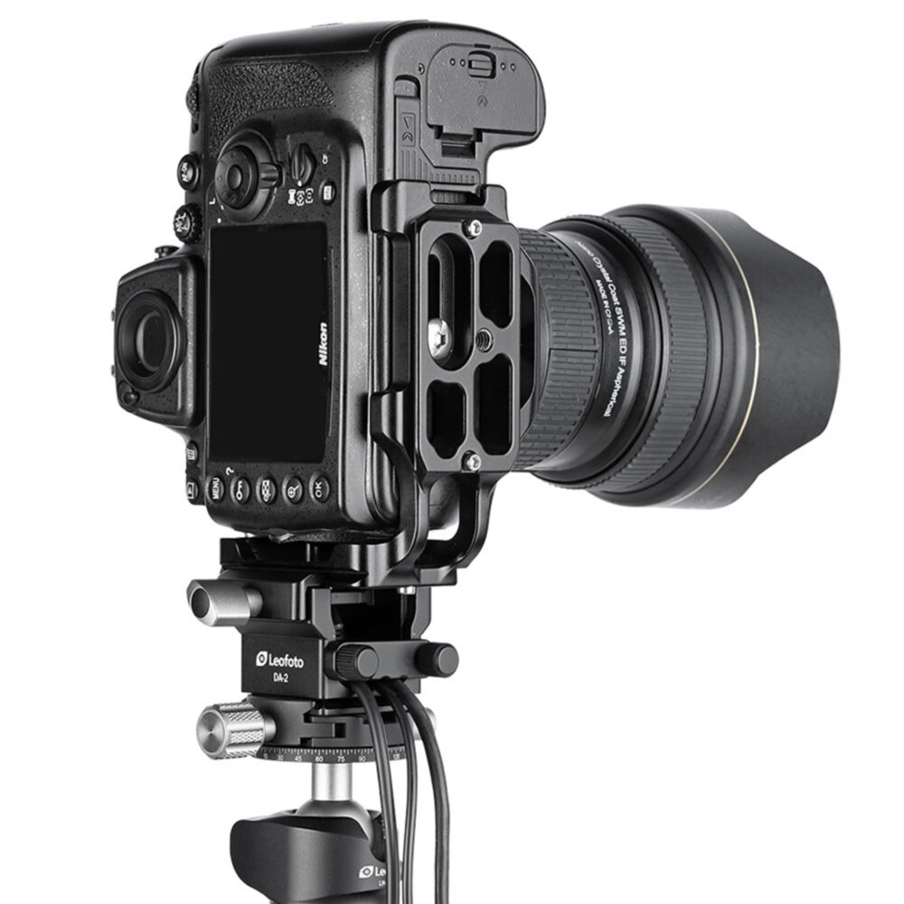 Leofoto DA-2 Snelsluiting op L-bracket van camera voor veilige kabelgeleiding