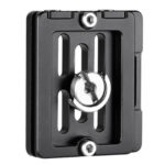 Leofoto NP-50 onderaanzicht Snelkoppelingsplaat met centrale sleuf en bevestigingsschroeven