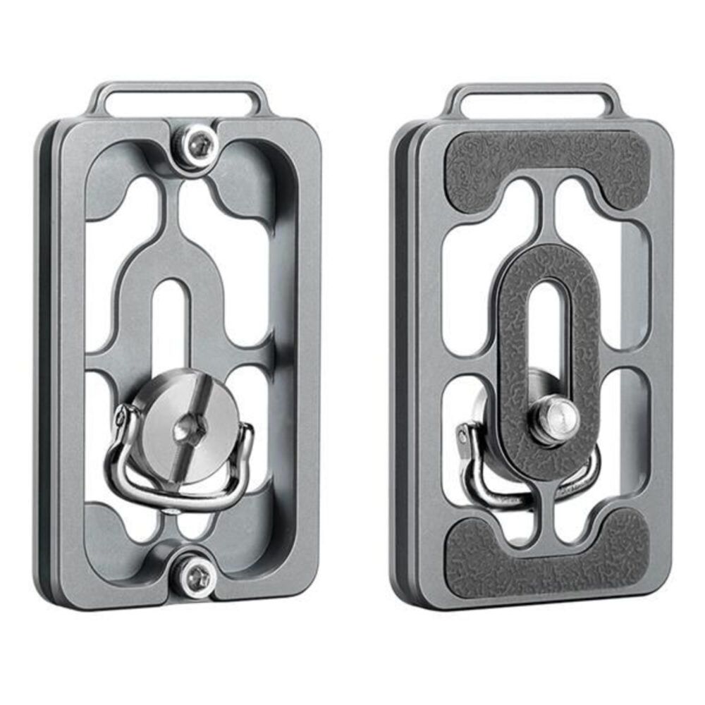 Leofoto NP-65T Snelkoppelingsplaat silver onderaanzicht met bevestigingssleuf en matte afwerking