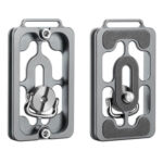 Leofoto NP-65T Snelkoppelingsplaat silver onderaanzicht met bevestigingssleuf en matte afwerking