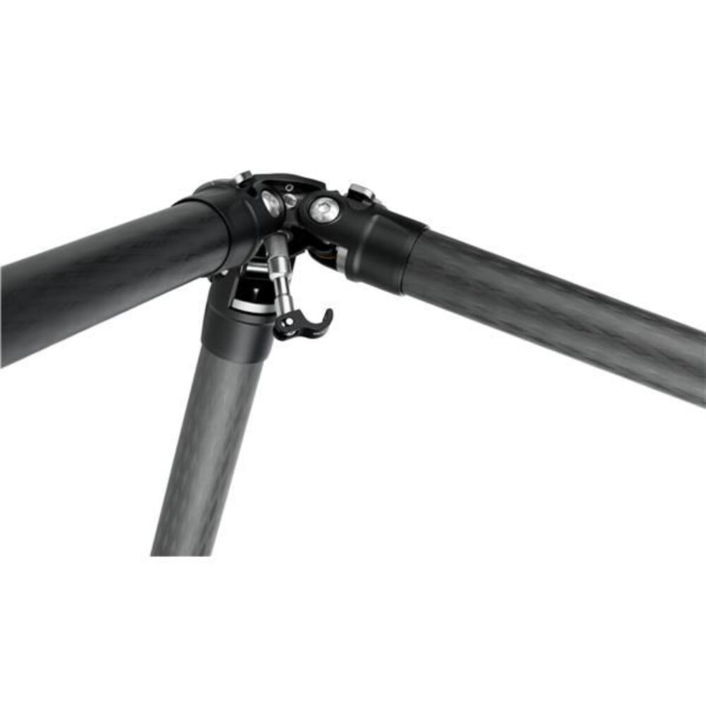 Leofoto HK-01 Tegengewichthaak gemonteerd aan Summit statief met tripod detailweergave