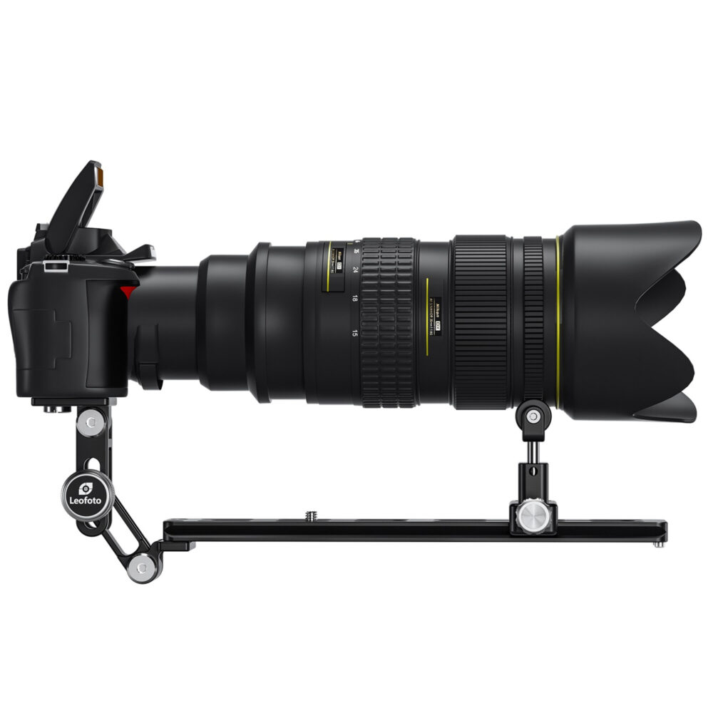 Leofoto VR-250 Lensvoet zijaanzicht van telelens en camera ondersteund door VR-250 KIT op statief voor extra stabiliteit.