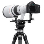 Leofoto VR-400 Lensvoet telelens en systeemcamera gemonteerd op VR-400 KIT op statiefkop voor extra ondersteuning.
