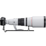 Leofoto VR-400 Lensvoet zijaanzicht van lange witte telelens en camera ondersteund door VR-400 KIT met veiligheidsriem.