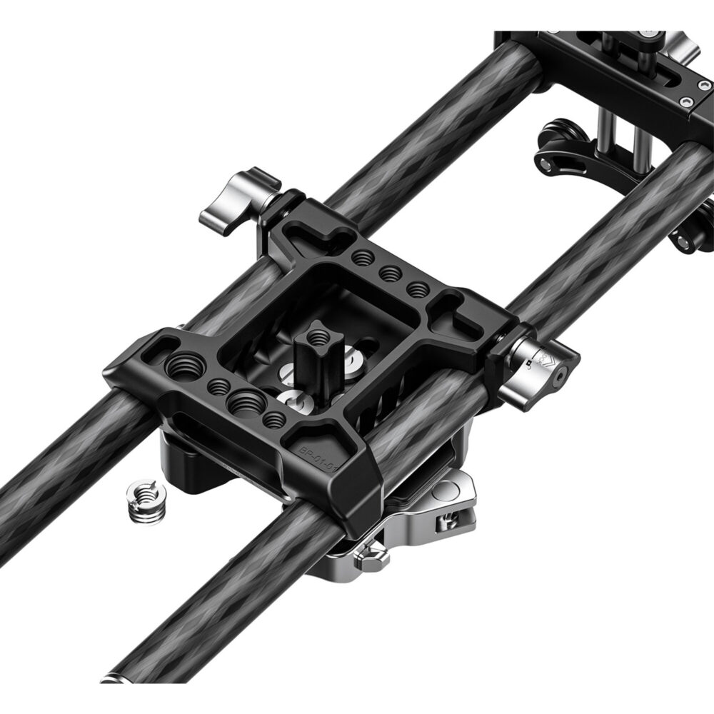 Leofoto BP-01 KIT Camera Cage bovenaanzicht met volledige componenten en 360° camerasteun