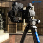 Leofoto GW-01 Statief-gearhead met camera op statief iets gedraaid voor een andere compositie van dezelfde kade.