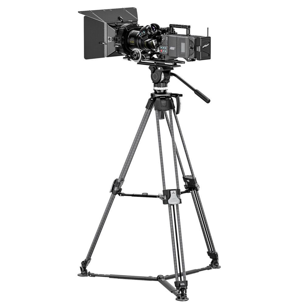 Leofoto SPD-02 Statiefvoet voorbeeldopstelling met videostatief en camera bevestigd op de spinne