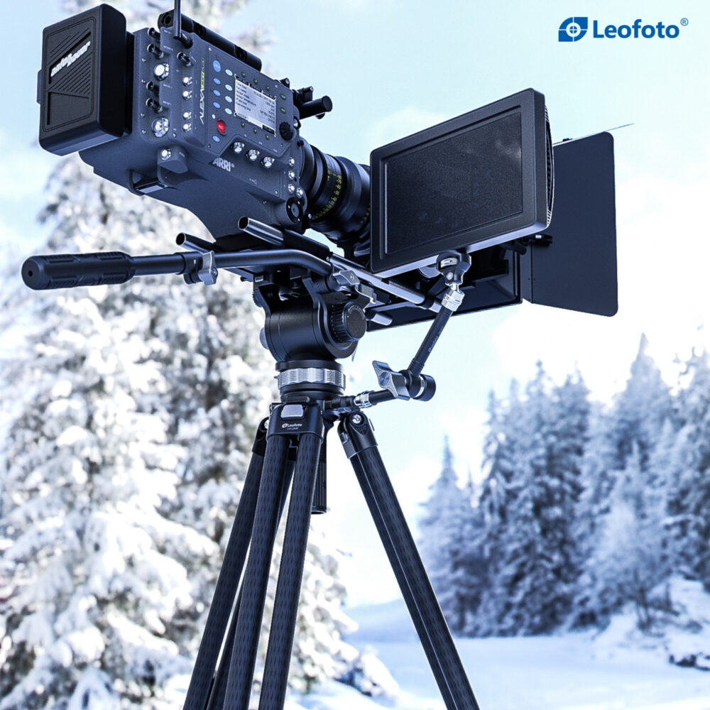 Leofoto BV-20 Videokop live opstelling in winteromgeving met professionele videocamera