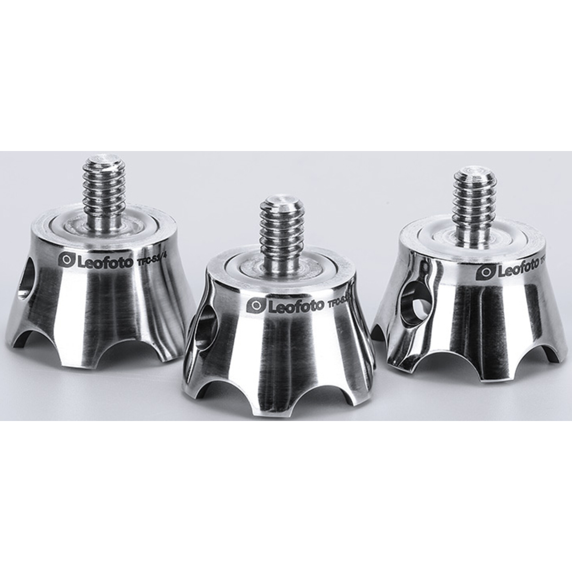 Leofoto S3/8 TFC Statiefvoet frontale weergave van drie TFC S3/8 klauwvoeten rechtop met zichtbaar 3/8-inch schroefdraad.