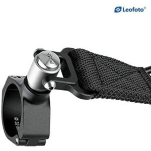 Leofoto Strap-22LS draagriem close-up van QDC-22 statiefbeenschelle 22mm met QD-1 koppeling en bevestigde draagriem.