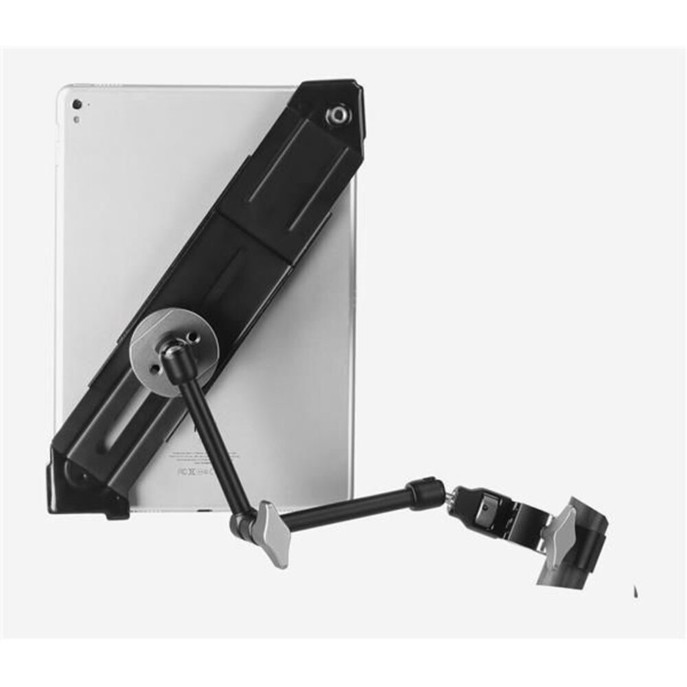 Leofoto IPC-500 tablethouder gemonteerd op de achterkant van een tablet in combinatie met een Leofoto Magic Arm aan een statief.