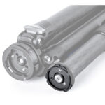 Leofoto Q70 snelwisselplaat detailopname van het lichte 6061-T6 aluminium met Quick-link bevestigingssysteem.