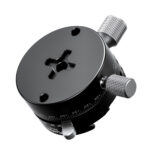 Leofoto PR-60 statief-panoramakop onderaanzicht met 3/8-inch statiefaansluiting en instelknoppen voor rasterhoeken.