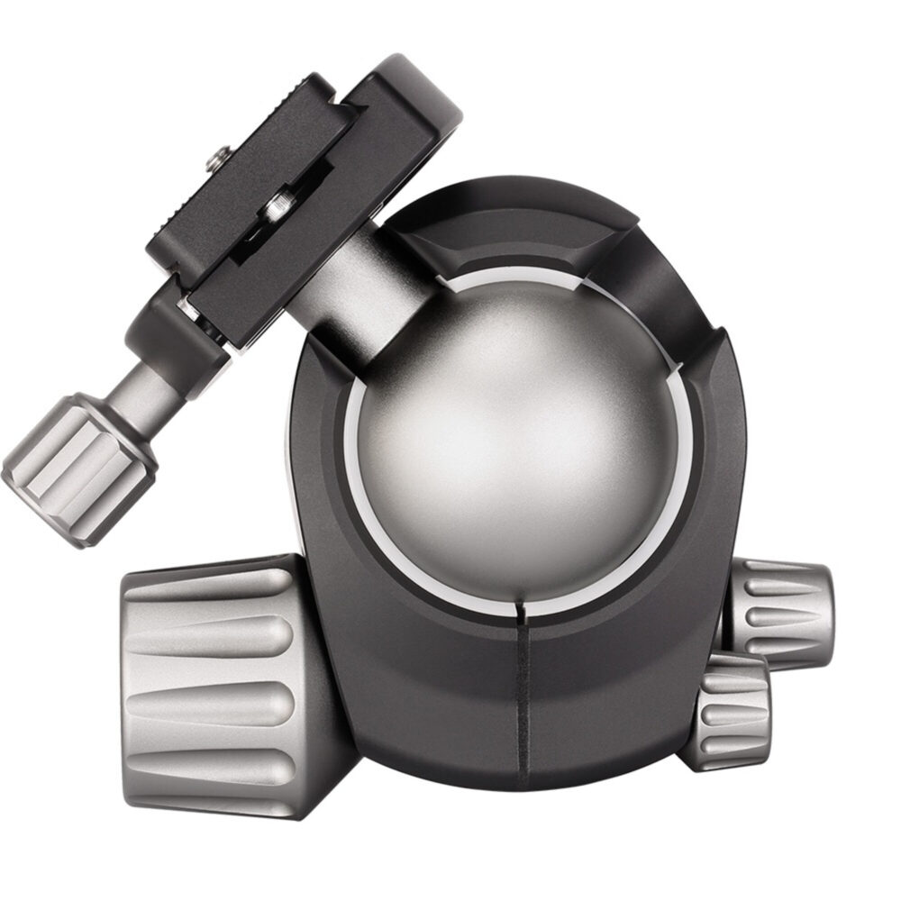 Leofoto LH-55 statiefkogelkop bovenaanzicht met schuin gekantelde klem en grote aluminium kogel.