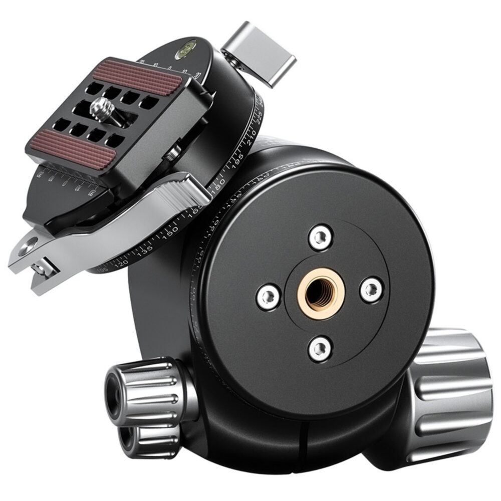 Leofoto LH-55PCL statiefkogelkop onderaanzicht met ronde basis, 3/8-inch statiefaansluiting en schuin geplaatste klem.