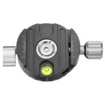 Leofoto-Tripod-ball-head-LH-36R-dual-panorama-function-NP-50-quick-release-plate-2 Leofoto LH-36R statiefkogelkop bovenaanzicht van snelkoppeling met 1/4-inch schroef en ingebouwde waterpas.