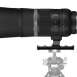 Leofoto CF-08 objectiefvoet gemonteerd onder Canon RF 800mm f/11 IS STM telelens op statiefkop.