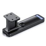 Leofoto CF-04 objectiefvoet zijaanzicht met 3/8-inch schroefgat in het midden van de Arca-Swiss voet.