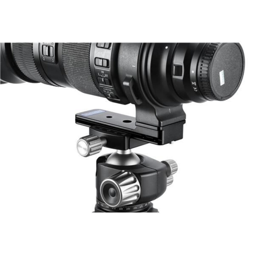 Leofoto SGF-01 objectiefvoet gemonteerd onder Sigma 150-600mm telelens op statiefkop voor stabiele ondersteuning.