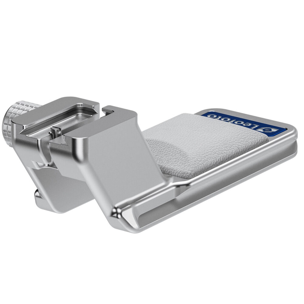 Leofoto CF-07W Objectiefvoet achteraanzicht met schuine bevestigingsarm, Arca-Swiss profiel en zichtbare valbeveiligingsrand.