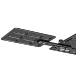 Leofoto LCH-3-1 Beugel onderzijde en bevestigingsmechanisme met sleuven en schroefgaten voor montage aan Laptop Tray.