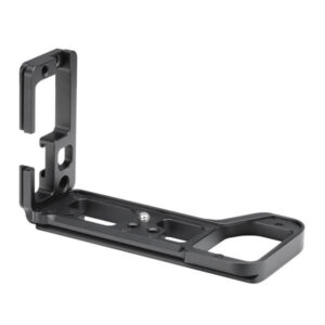Leofoto LPS-A7R4 L-Beugel zijaanzicht met lange bodemplaat en opstaande L-arm voor Sony Alpha A7R4.