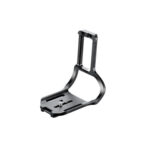 Leofoto LPN-D6B L-bevestiging schuin achteraanzicht met ergonomisch gebogen frame en lange basisplaat.