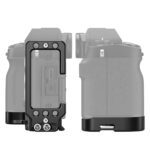 Leofoto LPF-X-S10 L-bevestiging bovenaanzicht van Fujifilm X-S10 body met gemonteerde basisplaat en Arca-Swiss profiel.