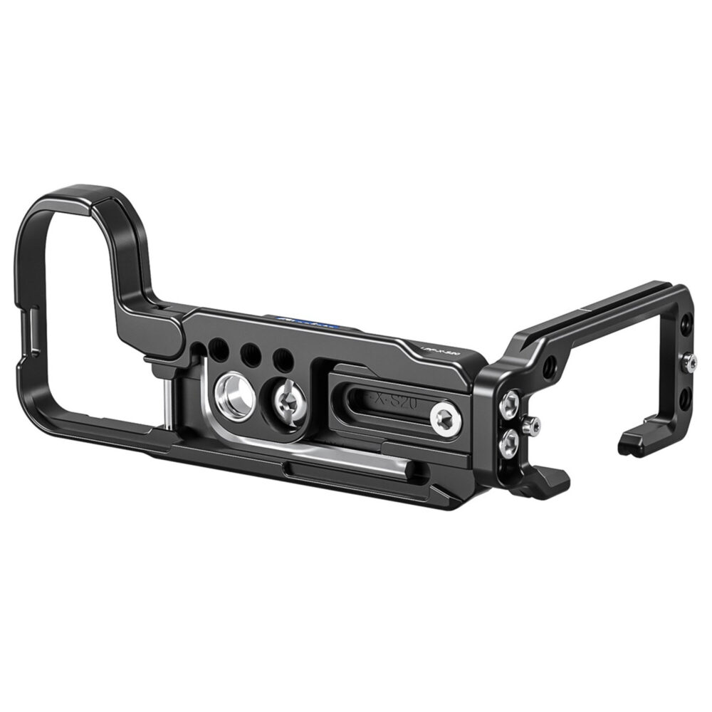 Leofoto LPF-X-S20 L-bevestiging onderaanzicht met Arca-Swiss groeven, meerdere montagegaten en lichtgewicht uitsparingen in het aluminium.