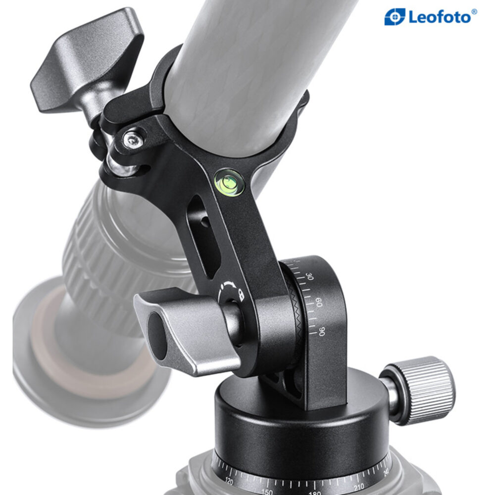 Leofoto HS-25 zwenkarmkop close-up van gekantelde middenkolom met gradenverdeling en draaiknop voor verticale frictie-instelling.