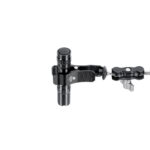 Leofoto MC-03 buisklem gemonteerd op buis met magic arm voor het bevestigen van foto-accessoires.