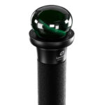 Leofoto CHG-01 knop groene bolknop gemonteerd op een carbon monopod als wandelstokgreep.
