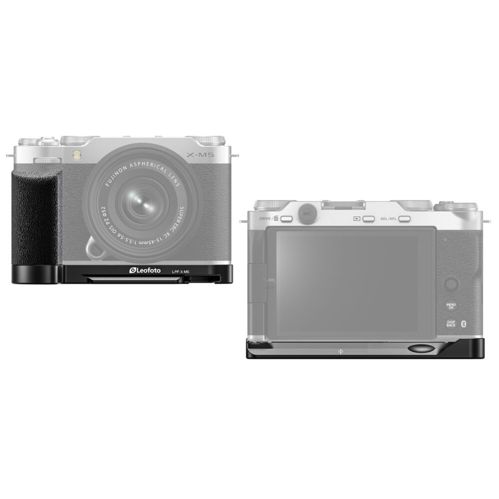 Leofoto LPF-X-M5 handgreep voorbeeldtoepassing gemonteerd onder een Fujifilm X-M5 camera, voor- en achteraanzicht in silhouet.