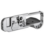 Leofoto LPF-X100VI handgreep onderaanzicht van zilveren basis met uitsparingen, anti-twist flenzen en draaischijf voor snelle montage.