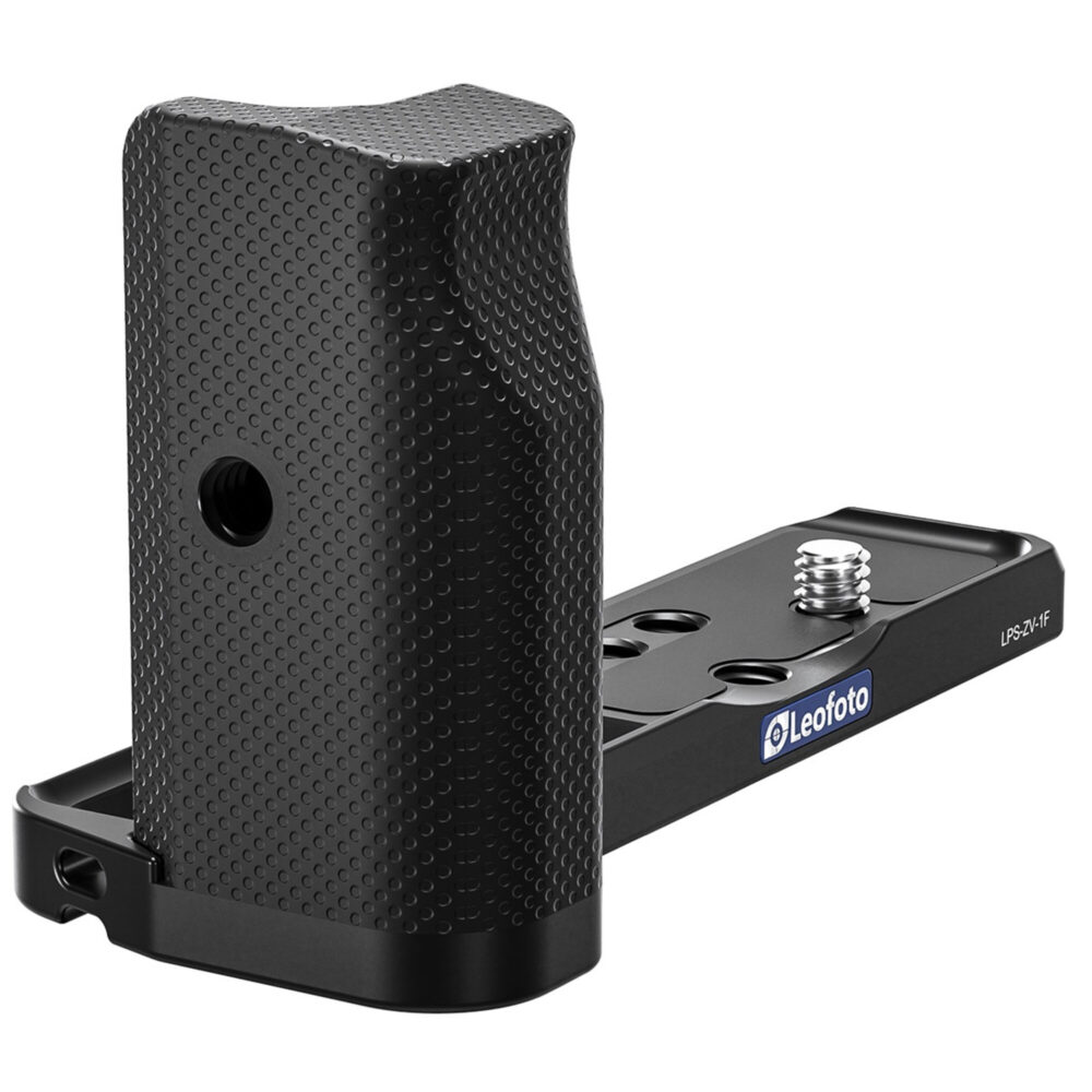 Leofoto ZV-1F handgreep close-up van hoge ergonomische grip met stippenstructuur en zijkant van de bodemplaat.