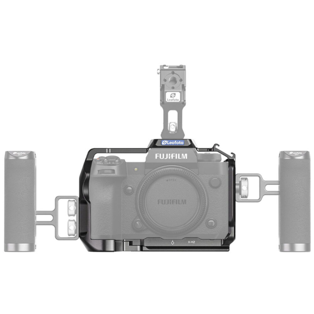 Leofoto LPF-X-H2 cameracage gemonteerd rond Fujifilm X-H2 camera met extra handgrepen en bovengreep als voorbeeldopstelling.