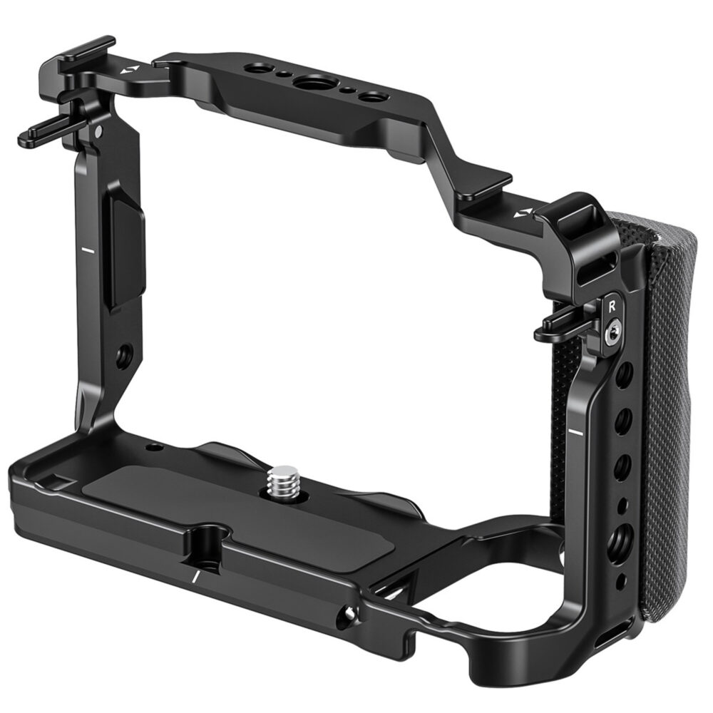 Leofoto ZV-E1 cameracage rechtsvoor aanzicht met open rechterzijde en meerdere 1/4-inch montagegaten.