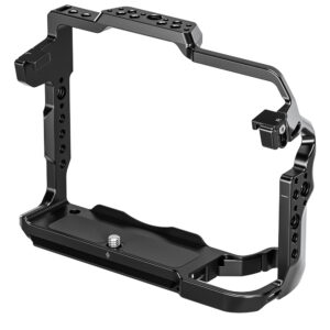 Leofoto GFX100II cameracage linksvoor aanzicht met hoge rechterzijde en meerdere 1/4-inch montagegaten.