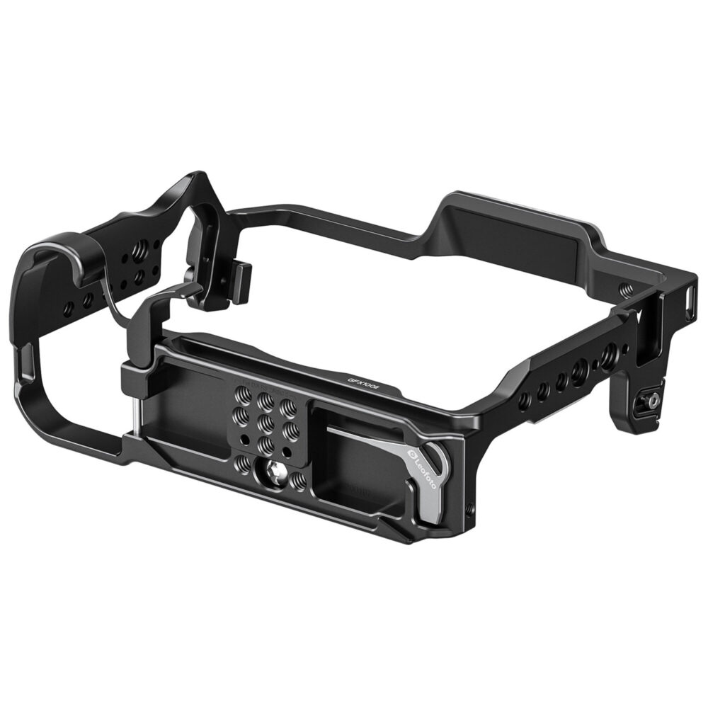 Leofoto GFX100II cameracage onderaanzicht liggend met grote Arca-Swiss bodemplaat en bevestigingsschroef.