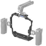 Leofoto Z9 cameracage met los getoonde handgrepen en bovengreep als uitbreidbare rig-opstelling.