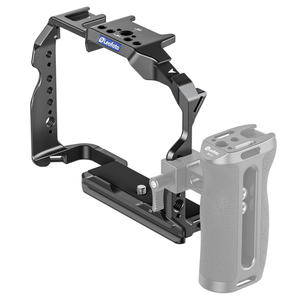 Leofoto Z8 cameracage in rig-opstelling met grijs weergegeven zijhandgreep onderaan de cage.