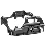 Leofoto Z8 cameracage liggend perspectief met zicht op bovenkant en zijkant met meerdere accessoire-aansluitingen.