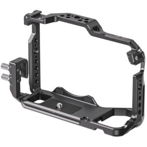 Leofoto GFX100S/GFX50S II cameracage linksvoor aanzicht met hoge zijframes en meerdere 1/4-inch montagegaten.
